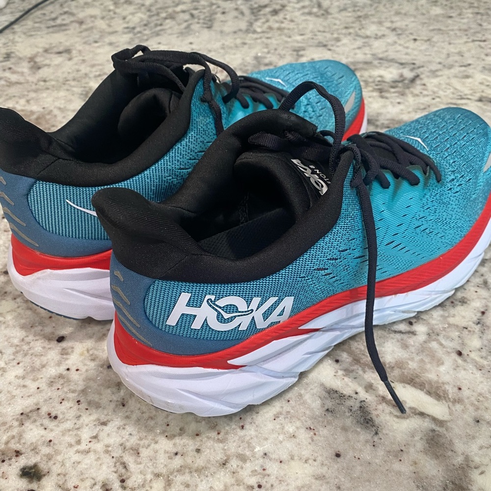 Hoka Clifton 8